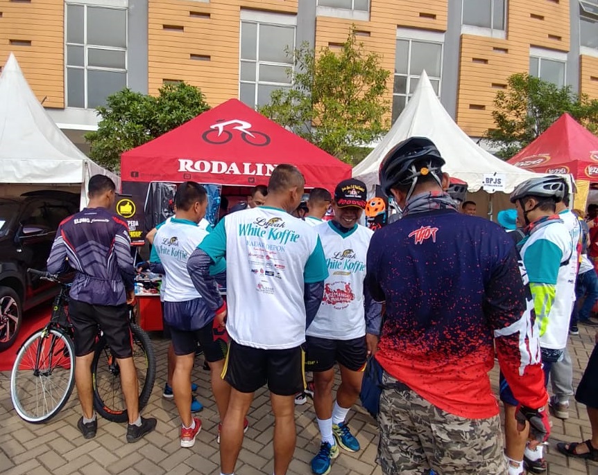 Outlet Cinere Outlet Cinere