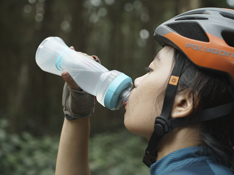 Tips Bersepeda Jarak Jauh: Bekal Minum Tips Bersepeda Jarak Jauh: Bekal Minum