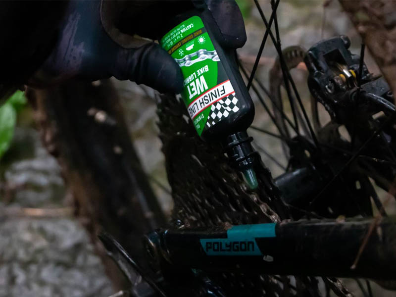 How to Lube Mountain Bike Chain: Guide for a Beginner! How to Lube Mountain Bike Chain: Guide for a Beginner!