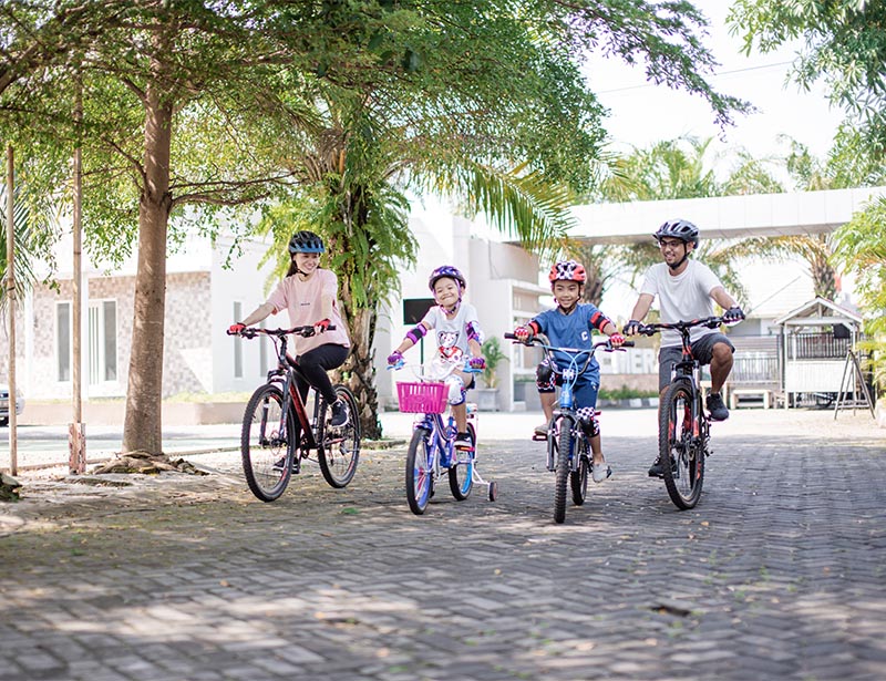 Tips Aman Bersepeda Bersama Si Kecil Tips Aman Bersepeda Bersama Si Kecil