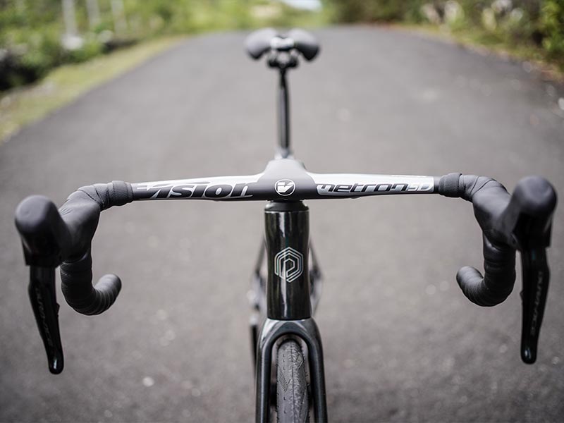 Polygon road bike aggresive aerodynamic geometry Polygon road bike aggresive aerodynamic geometry