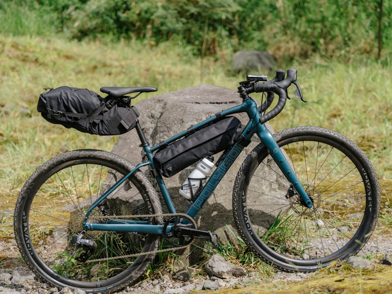 Sepeda Gravel dengan semua fitur lengkapnya Sepeda Gravel dengan semua fitur lengkapnya