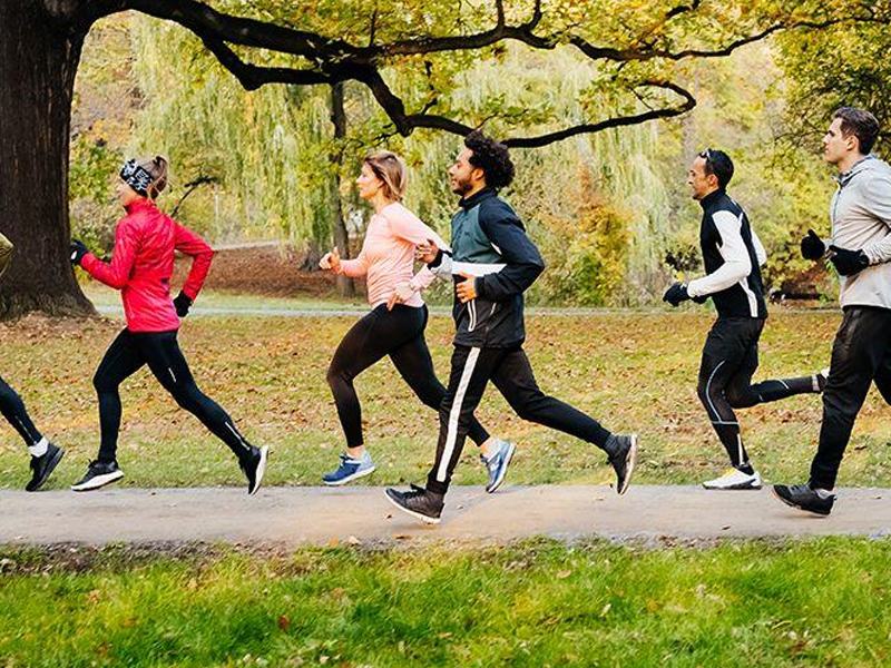 Lari bisa membentuk komunitas positif Lari bisa membentuk komunitas positif