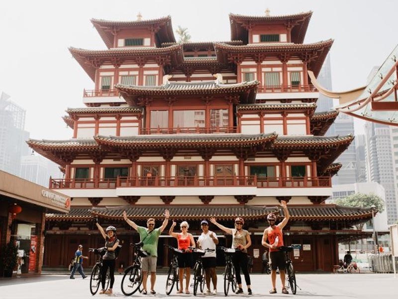 Cycling around Singapore’s Chinatown to celebrate Chinese New Year 2025 Cycling around Singapore’s Chinatown to celebrate Chinese New Year 2025