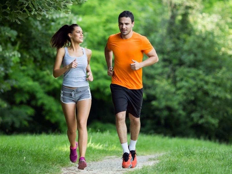 Olahraga lari meningkatkan kualitas hubungan pasangan Olahraga lari meningkatkan kualitas hubungan pasangan
