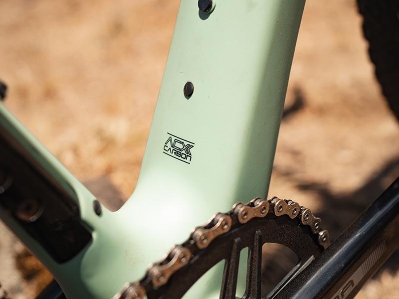 Frame karbon sepeda gravel yang ringan dan tangguh Frame karbon sepeda gravel yang ringan dan tangguh