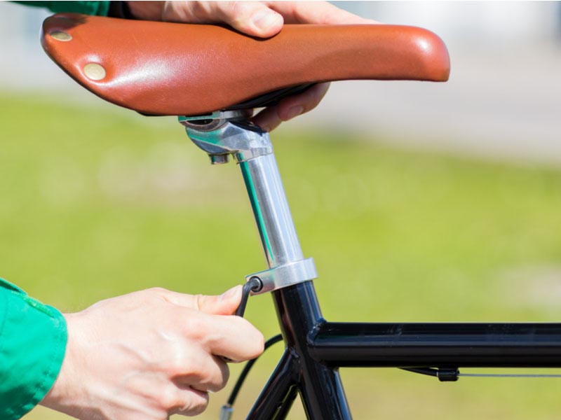 Adjusting saddle position for comfort and ergonomics Adjusting saddle position for comfort and ergonomics
