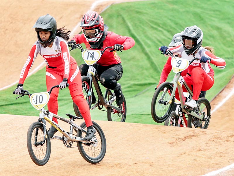 An exhilarating BMX competition An exhilarating BMX competition