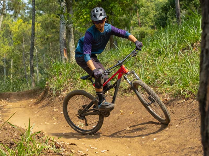 Polygon Sepeda MTB Dual Suspensi Siskiu D5 (Harga Mulai Rp9.750.000) Polygon Sepeda MTB Dual Suspensi Siskiu D5 (Harga Mulai Rp9.750.000)