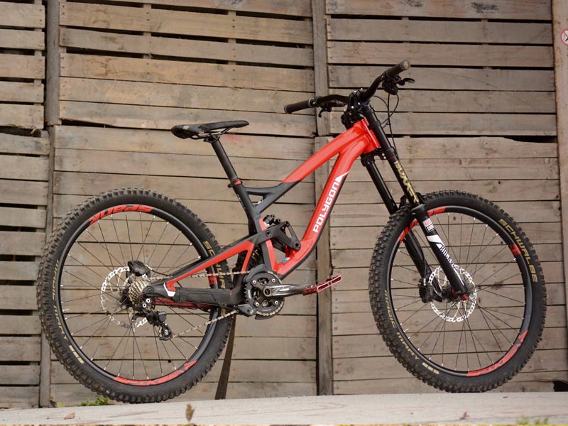 Sepeda gunung downhill Polygon Collosus DH8 Sepeda gunung downhill Polygon Collosus DH8