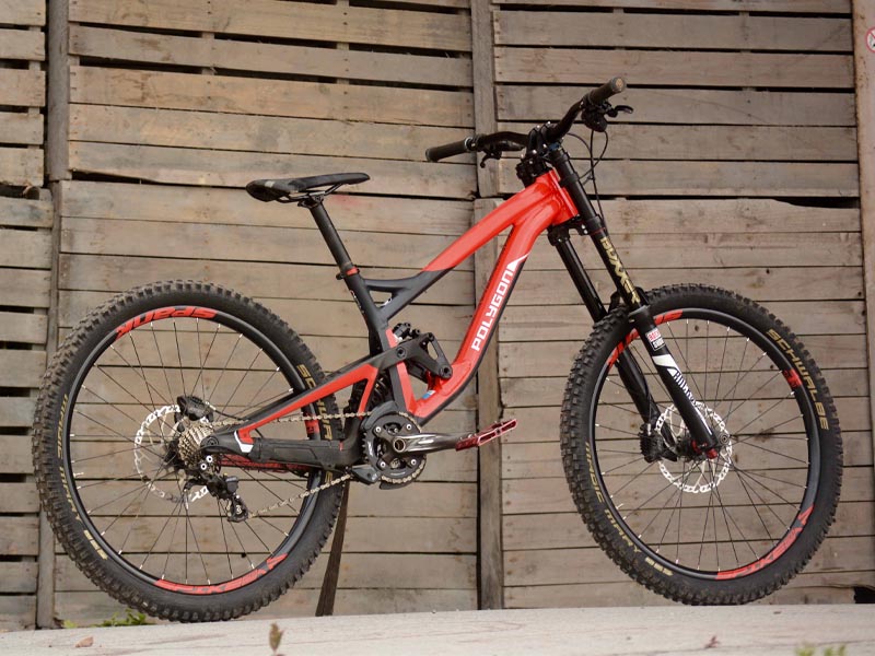 Sepeda downhill Polygon Collosus DH8 Sepeda downhill Polygon Collosus DH8