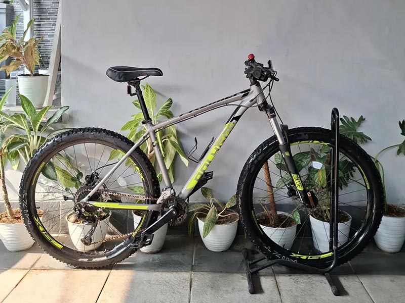Sepeda gunung bekas yang masih layak dibeli Sepeda gunung bekas yang masih layak dibeli