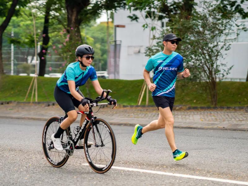 Tetap aktif dengan berolahraga ringan Tetap aktif dengan berolahraga ringan