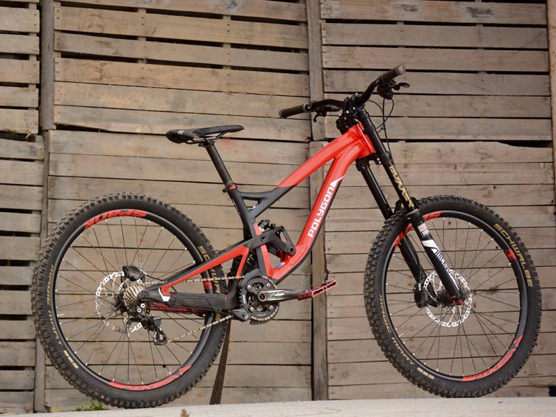 Sepeda downhill Polygon Collosus DH8 Sepeda downhill Polygon Collosus DH8