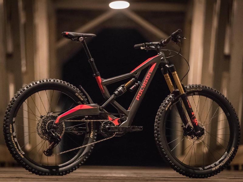 Sepeda downhill Polygon Xquareone EX8 Sepeda downhill Polygon Xquareone EX8