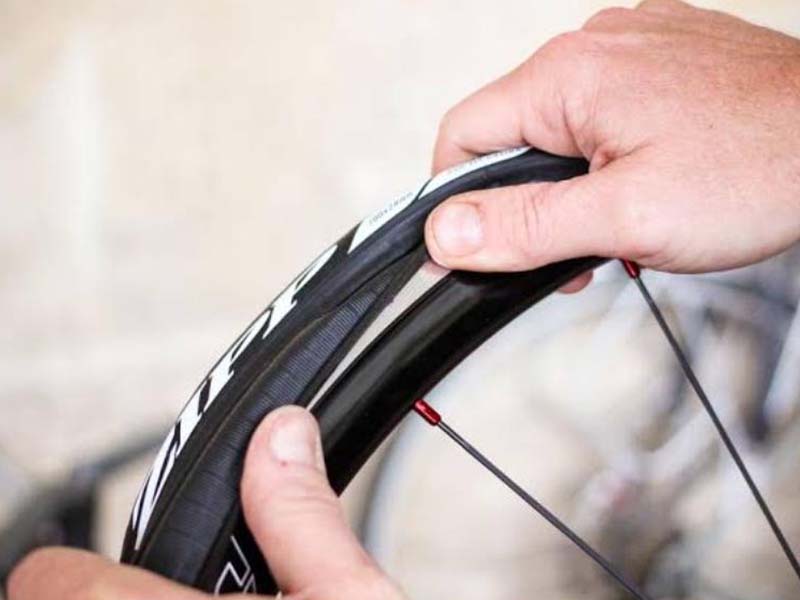 Remove the Old Tire Remove the Old Tire