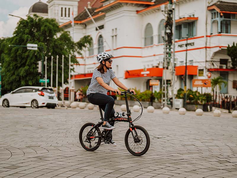 Foldable bike is the perfect economical option for commuting Foldable bike is the perfect economical option for commuting