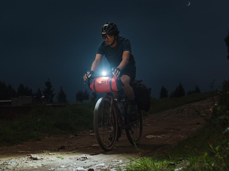 Illuminating the road with gravel bike lights Illuminating the road with gravel bike lights