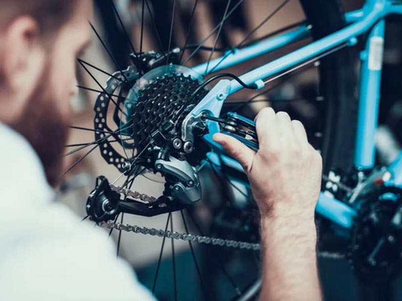 An electric bike’s drivetrain maintenance An electric bike’s drivetrain maintenance